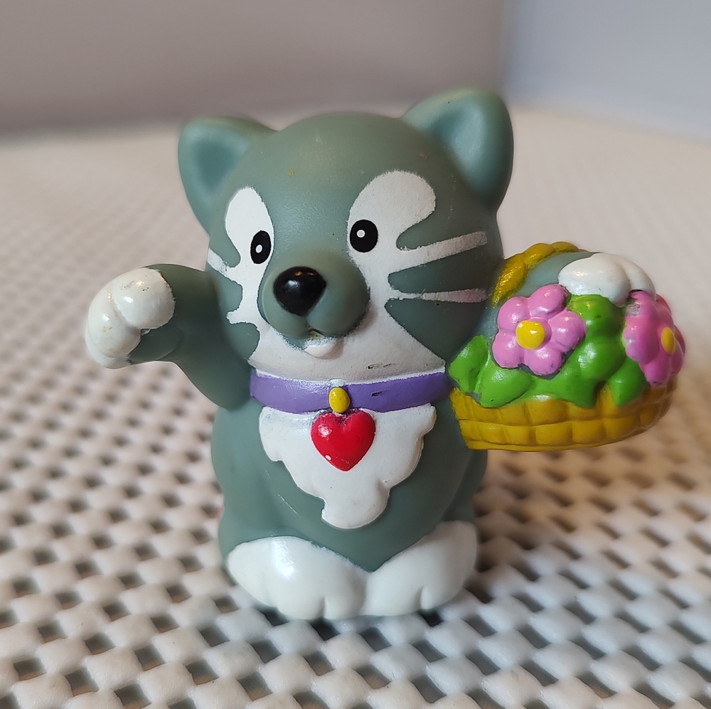 Fisher Price Little People Gray Cat with Flower Basket 2001